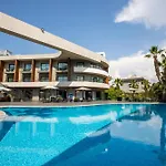 Doubletree By Hilton Izmir Airport