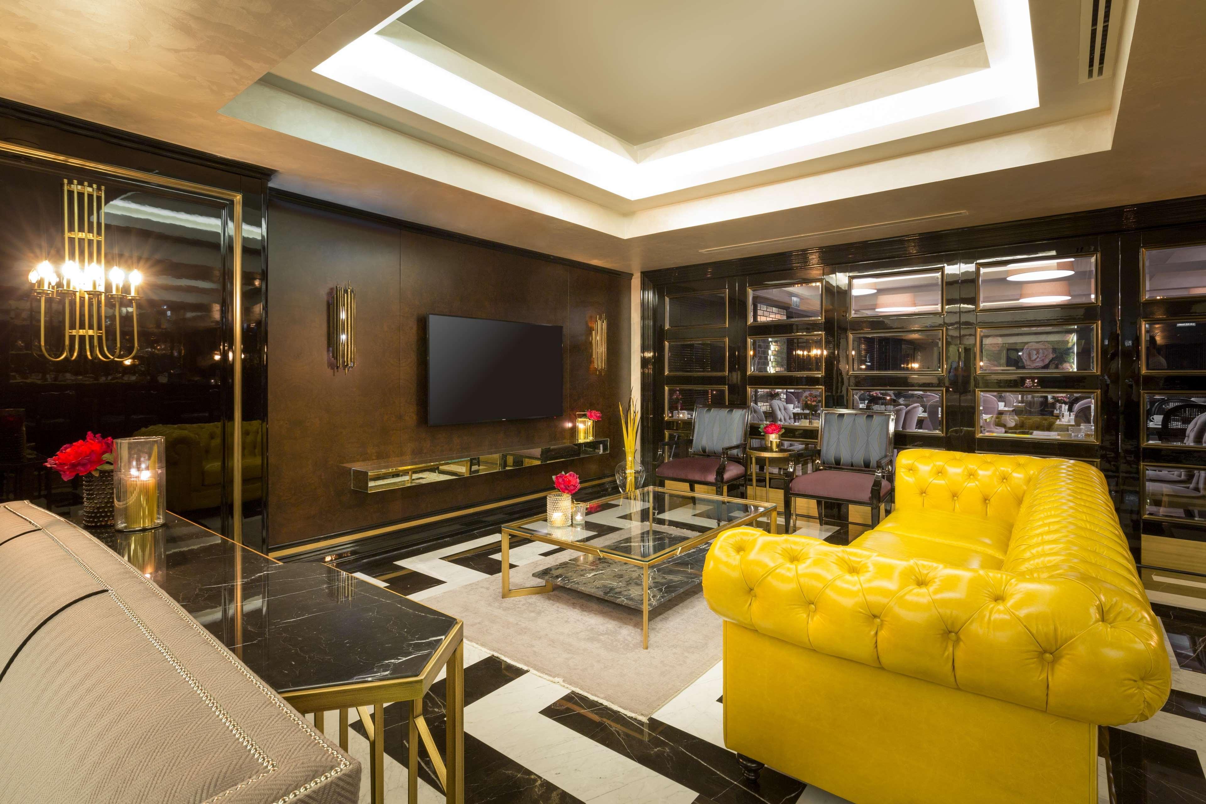 Doubletree By Hilton Airport Hotel