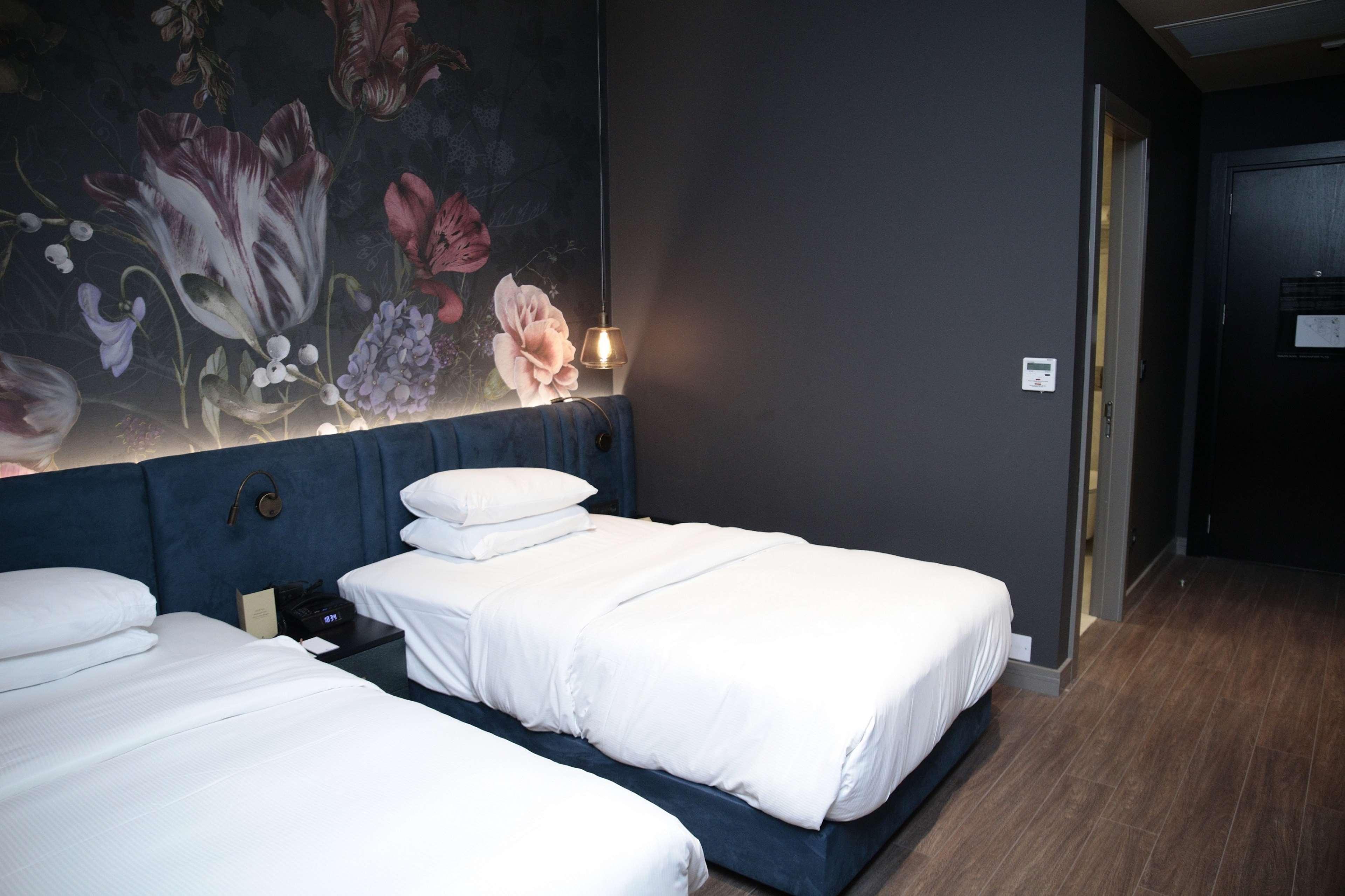 Hotel Doubletree By Hilton Airport 4*