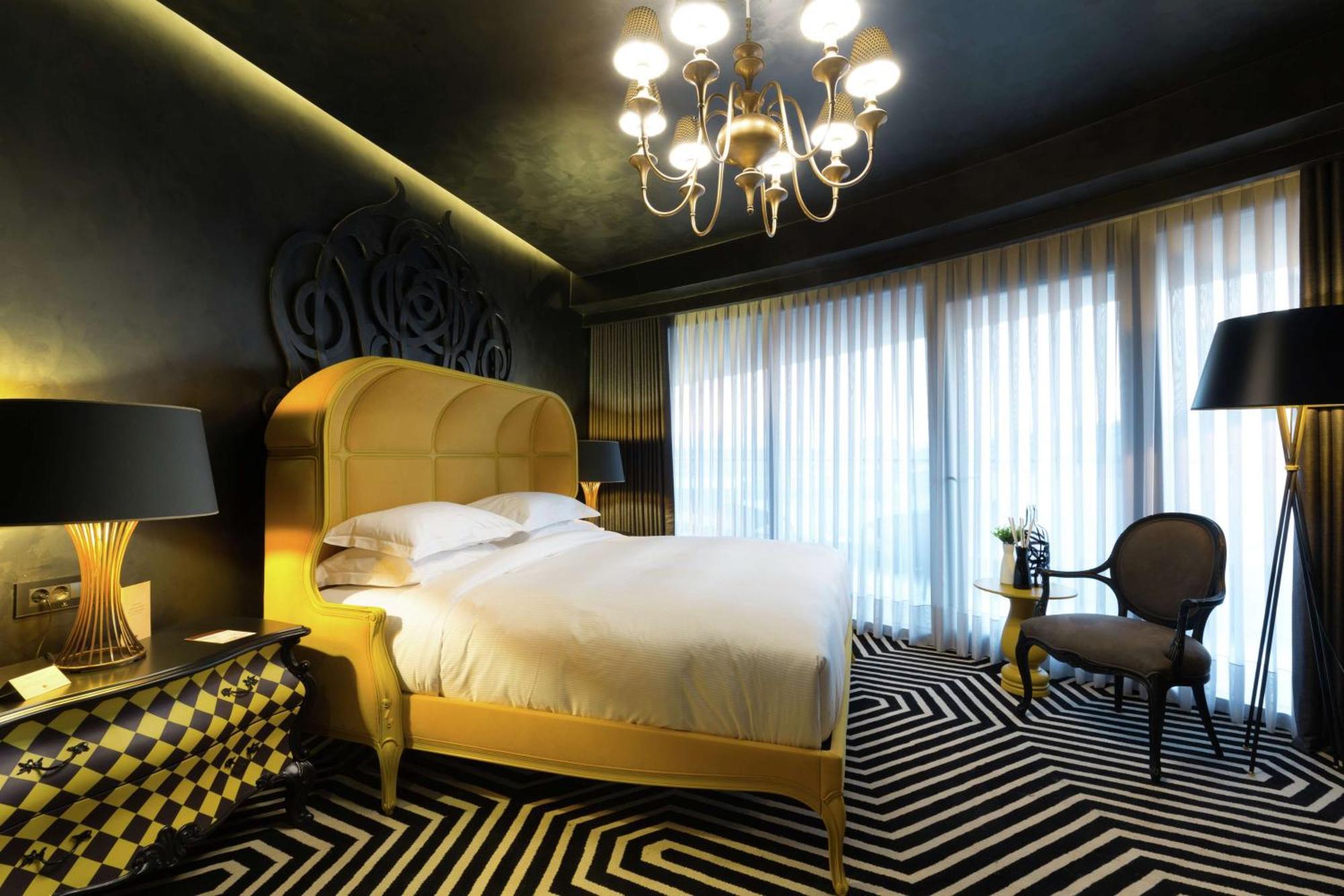 Doubletree By Hilton Airport Hotel İzmir